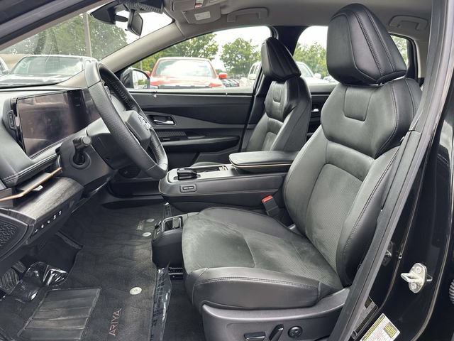 Used 2023 Nissan Ariya AWD image 14