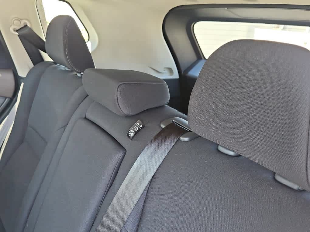 Used 2023 Nissan Rogue S FWD image 12