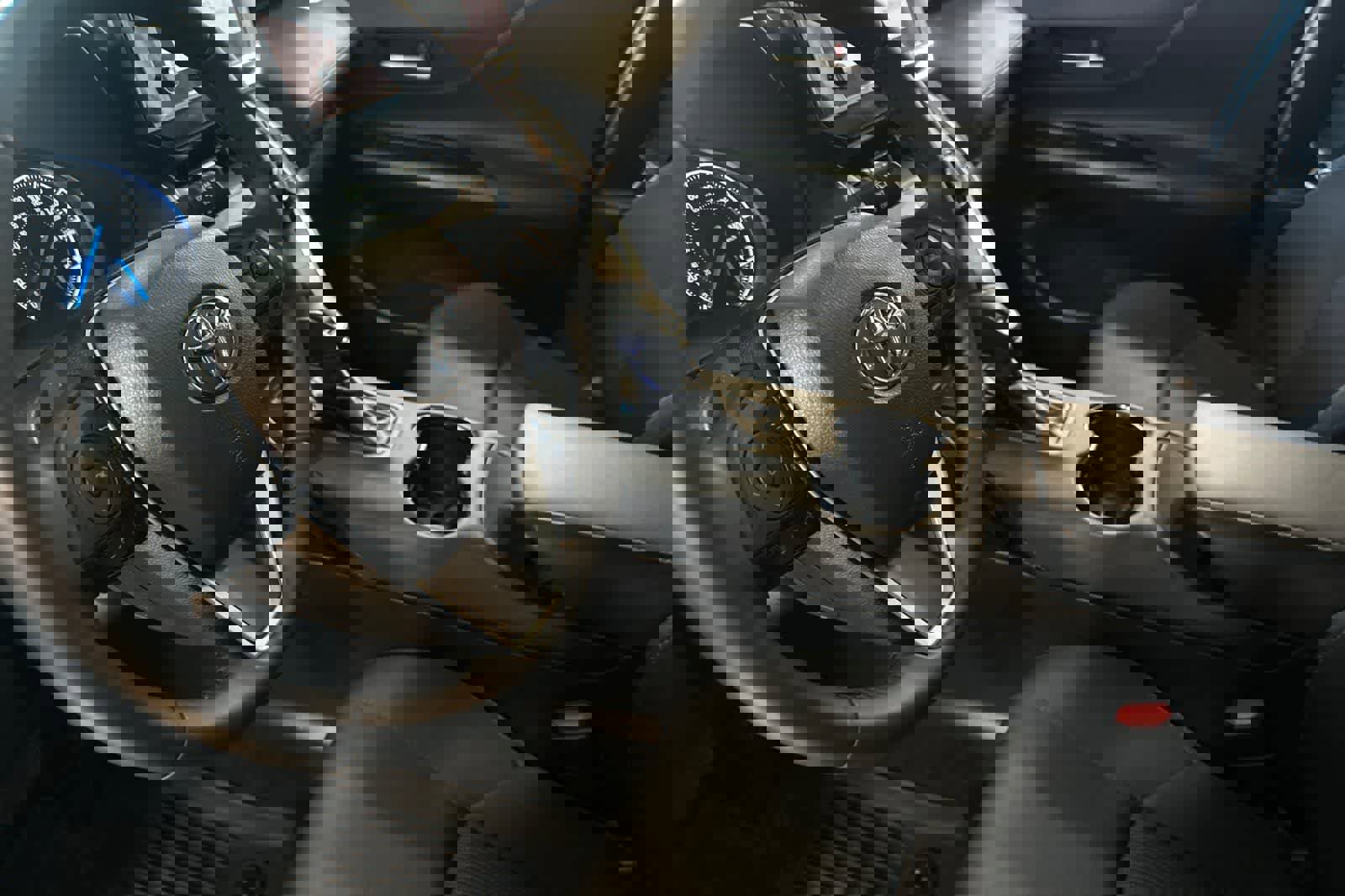 Used 2024 Toyota Venza LE image 14