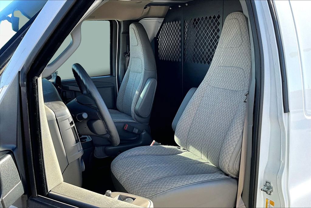 New 2025 Chevrolet Express 2500 w/ Driver Convenience Package image 9