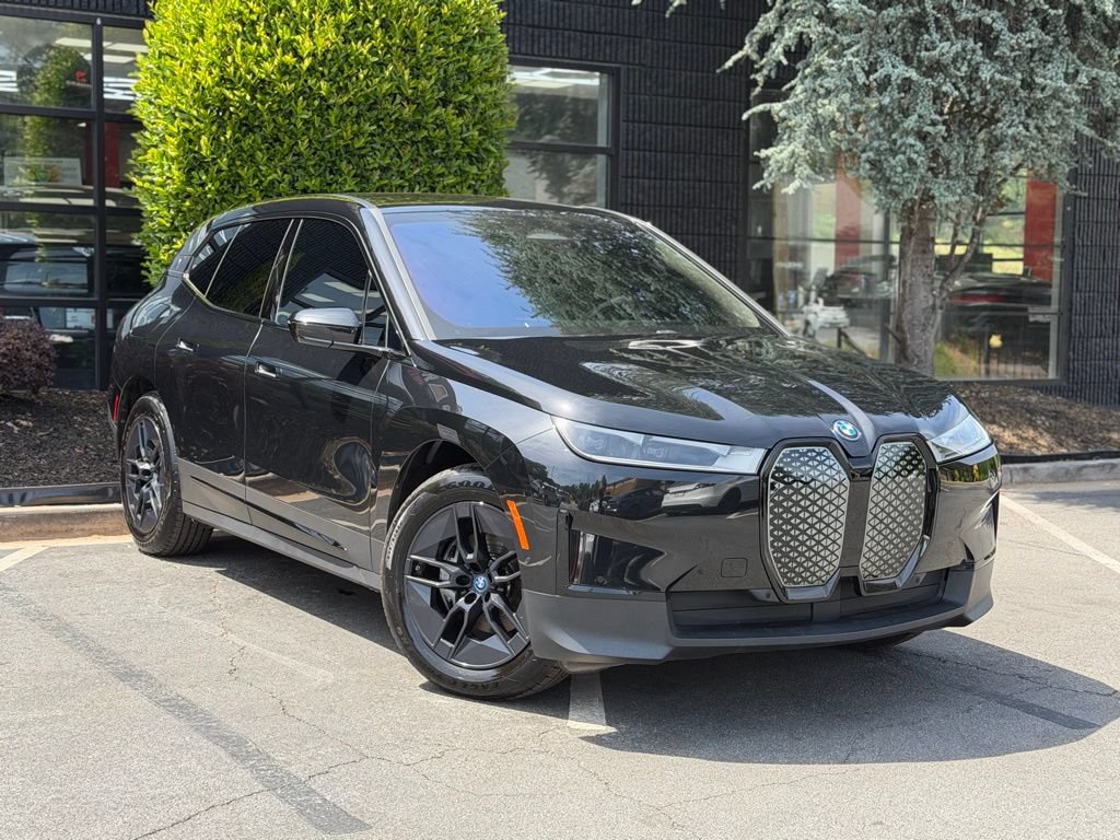 Used 2024 BMW iX xDrive50 AWD/4WD image 6
