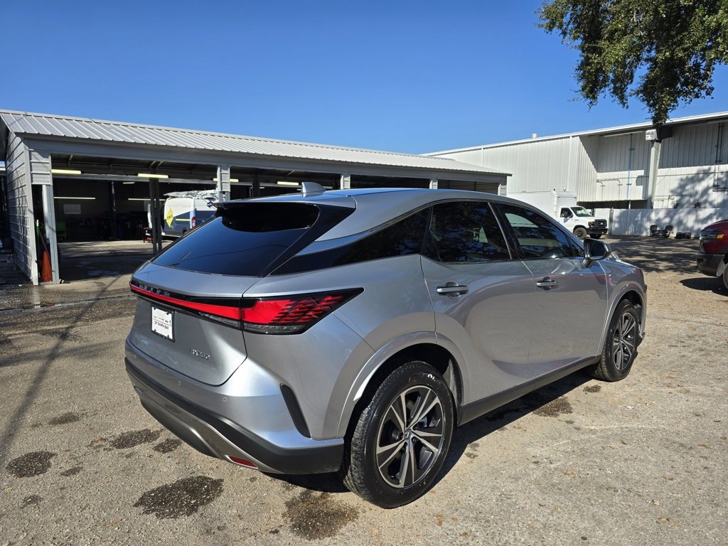 Used 2024 Lexus RX 350 FWD image 6