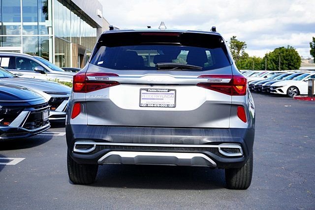 Used 2023 Kia Seltos S FWD image 8