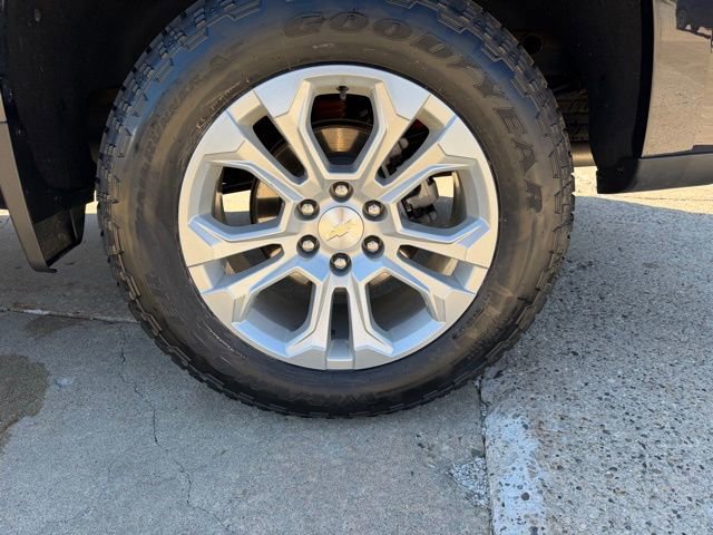 Certified 2023 Chevrolet Silverado 1500 LTZ AWD/4WD image 13