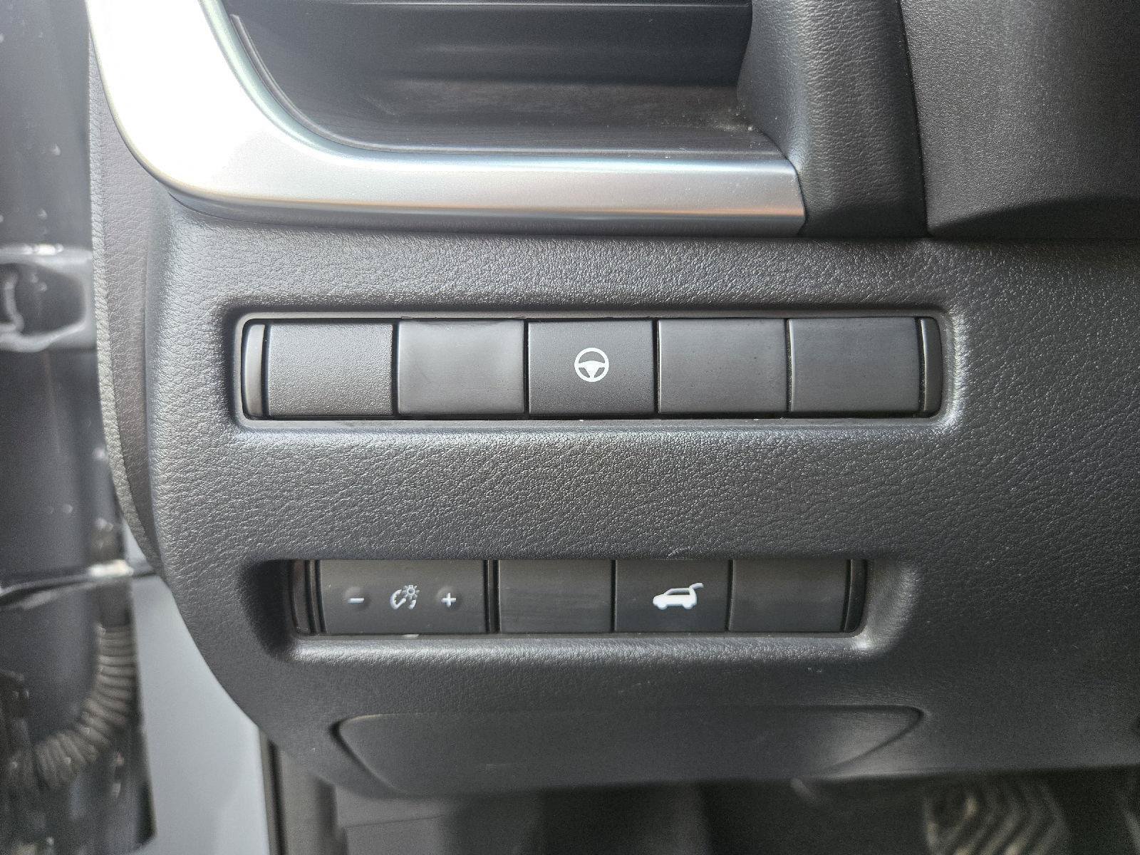 Used 2021 Nissan Rogue SL FWD image 16