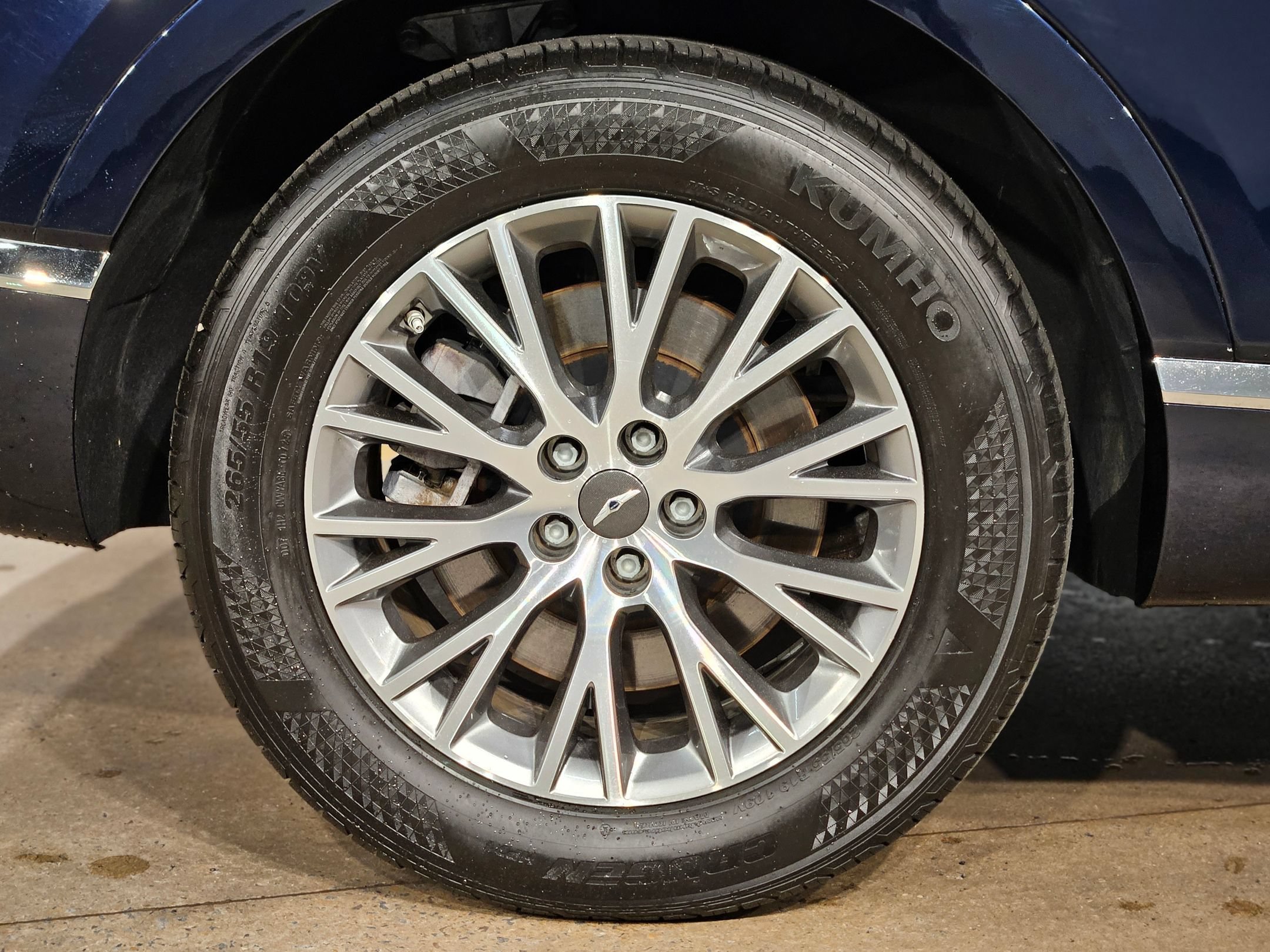 Used 2024 Genesis GV80 2.5T AWD/4WD image 17