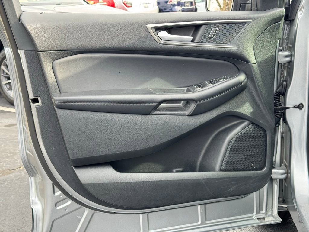 Used 2023 Ford Edge SEL image 26