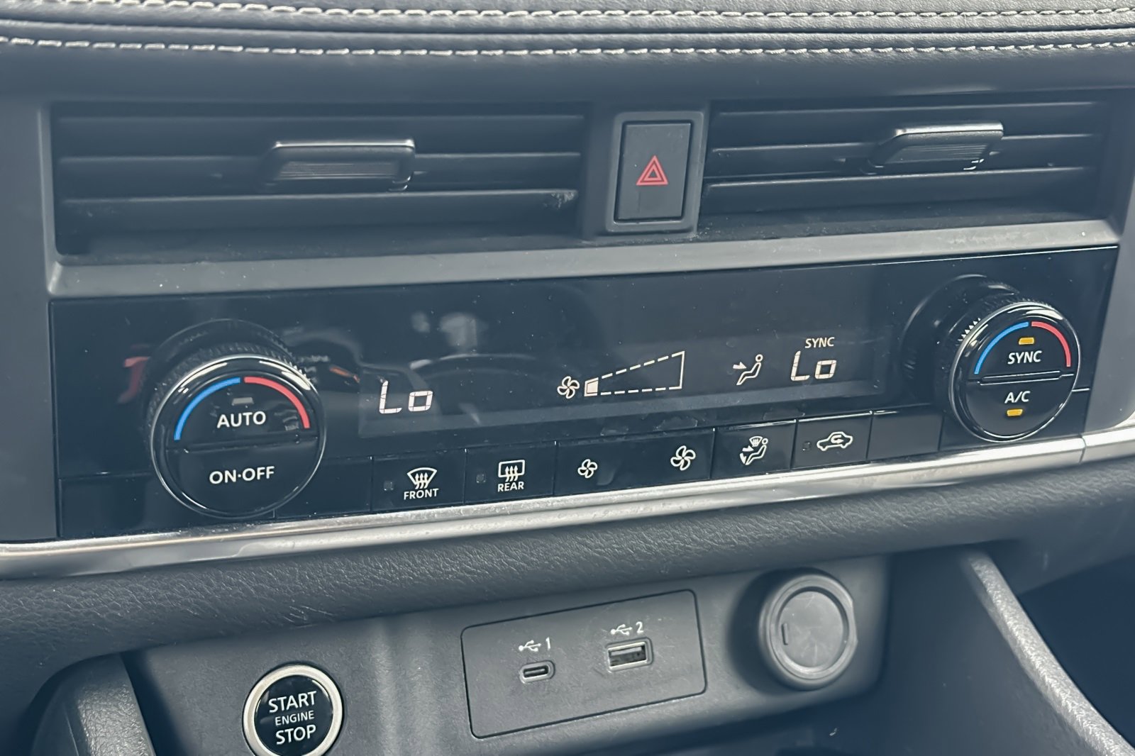 Used 2023 Nissan Rogue SV image 19