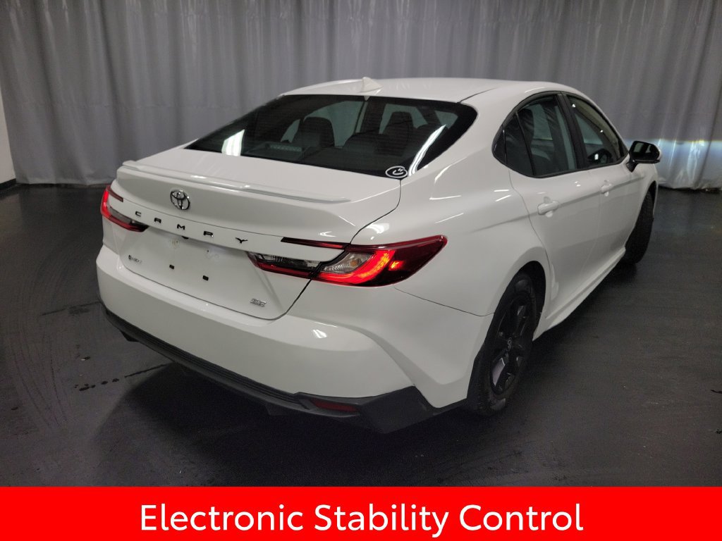 Used 2025 Toyota Camry SE FWD image 8