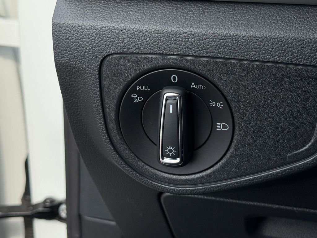 Used 2022 Volkswagen Atlas SE image 34