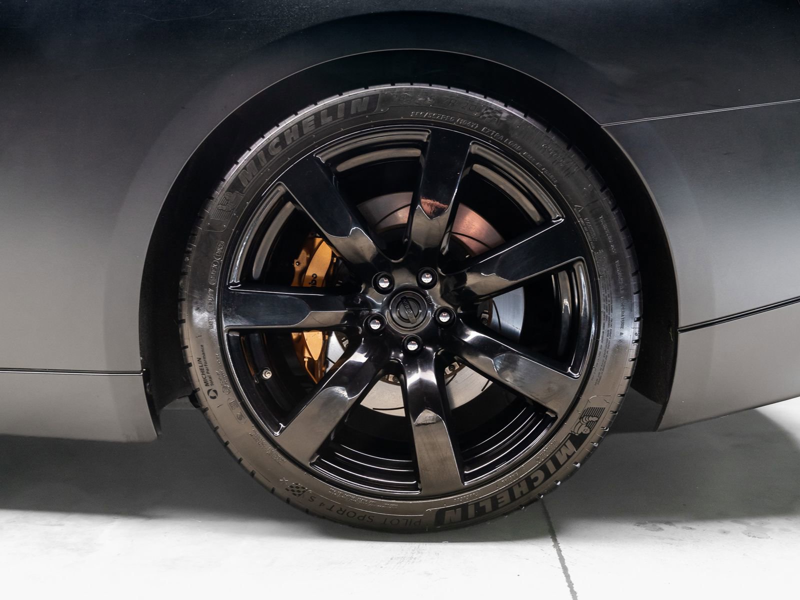 Used 2009 Nissan GT-R Premium AWD/4WD image 42