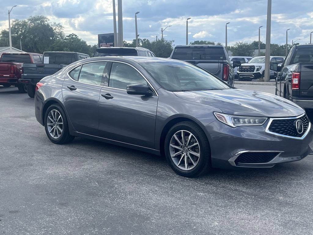 Used 2018 Acura TLX w/ Technology Package FWD image 2