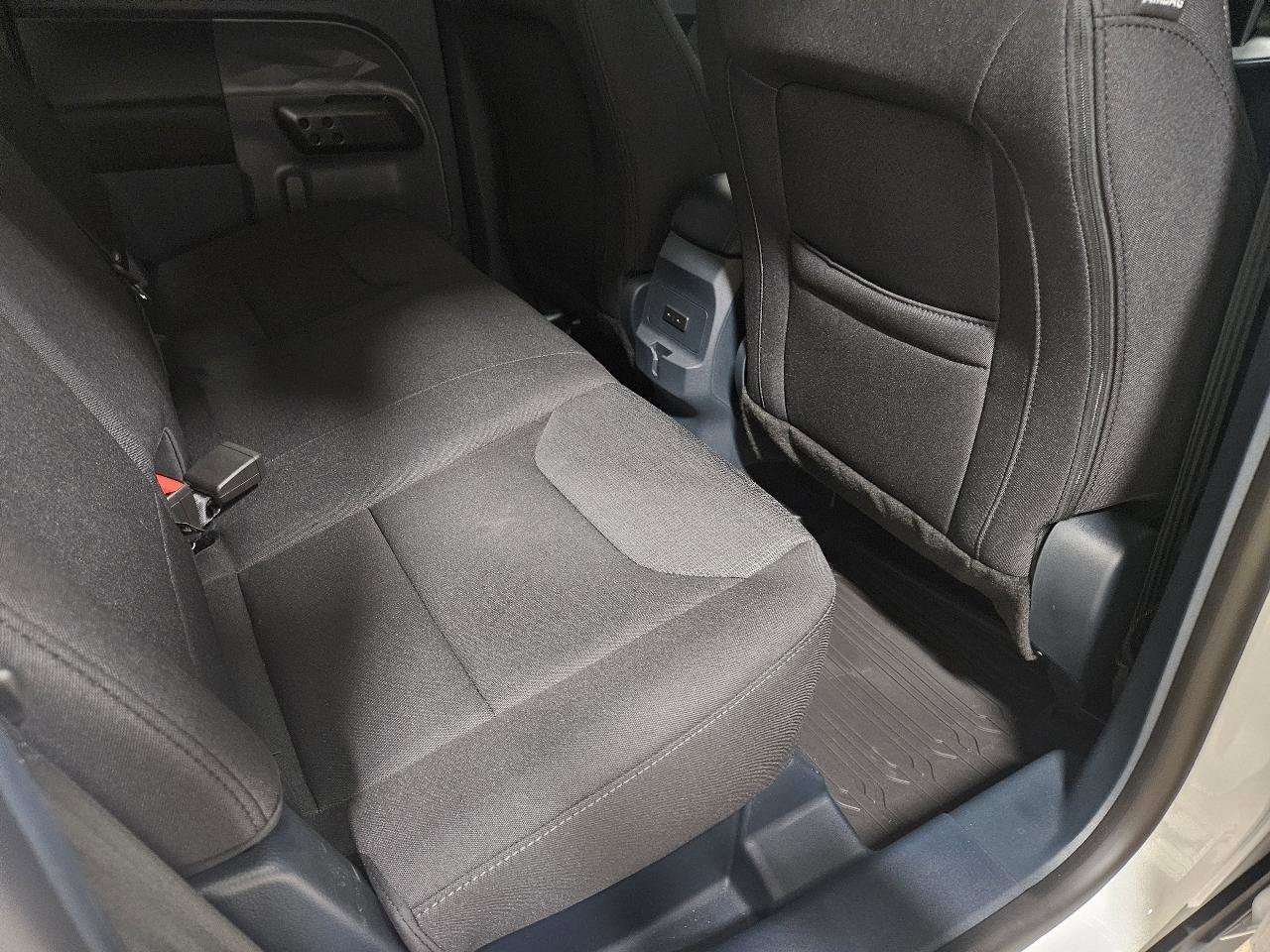 Used 2025 Ford Maverick XL w/ Equipment Group 102A AWD/4WD image 24