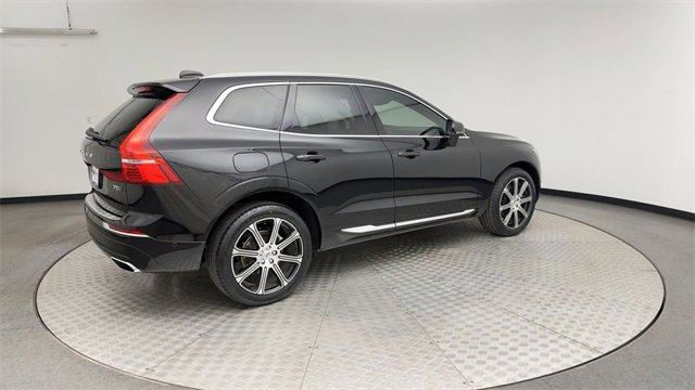 Used 2021 Volvo XC60 T5 Inscription w/ Advanced Package image 2