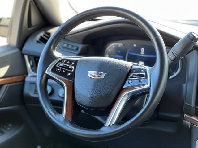 Used 2016 Cadillac Escalade Luxury AWD/4WD image 33