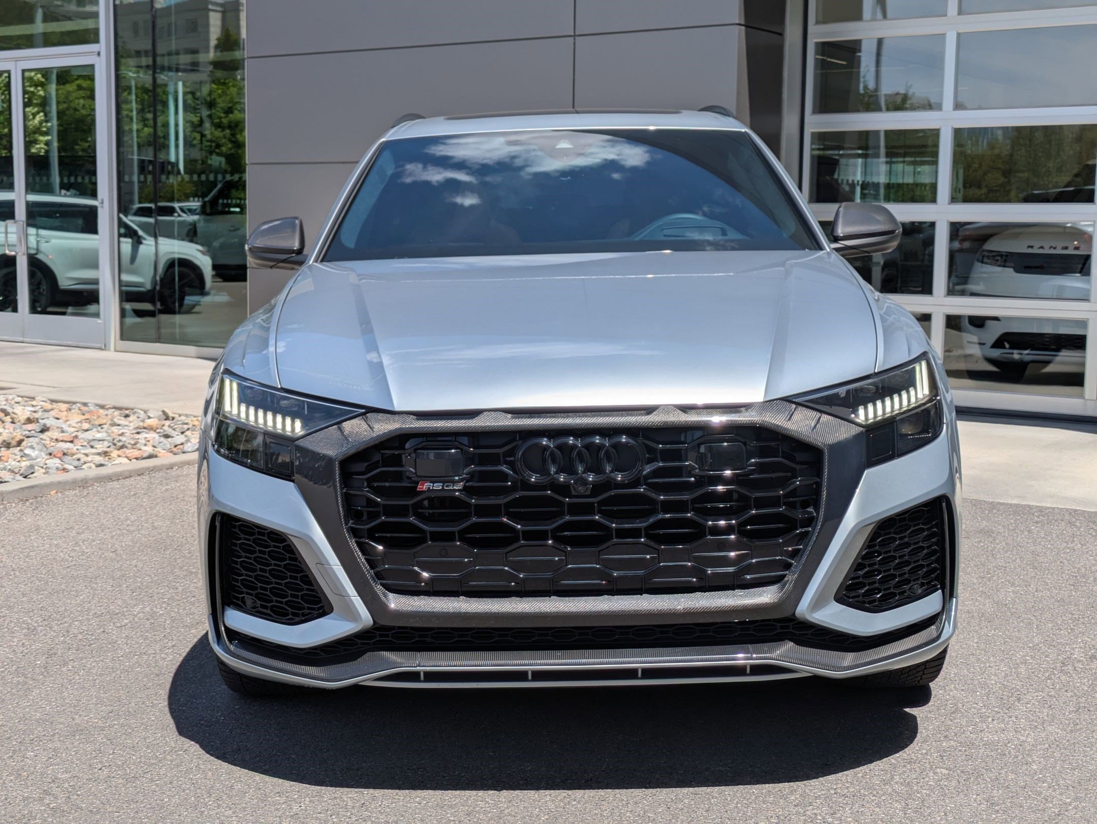 Used 2024 Audi RS Q8 AWD/4WD image 2