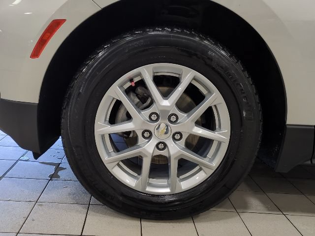 Used 2022 Chevrolet Equinox LS FWD image 24