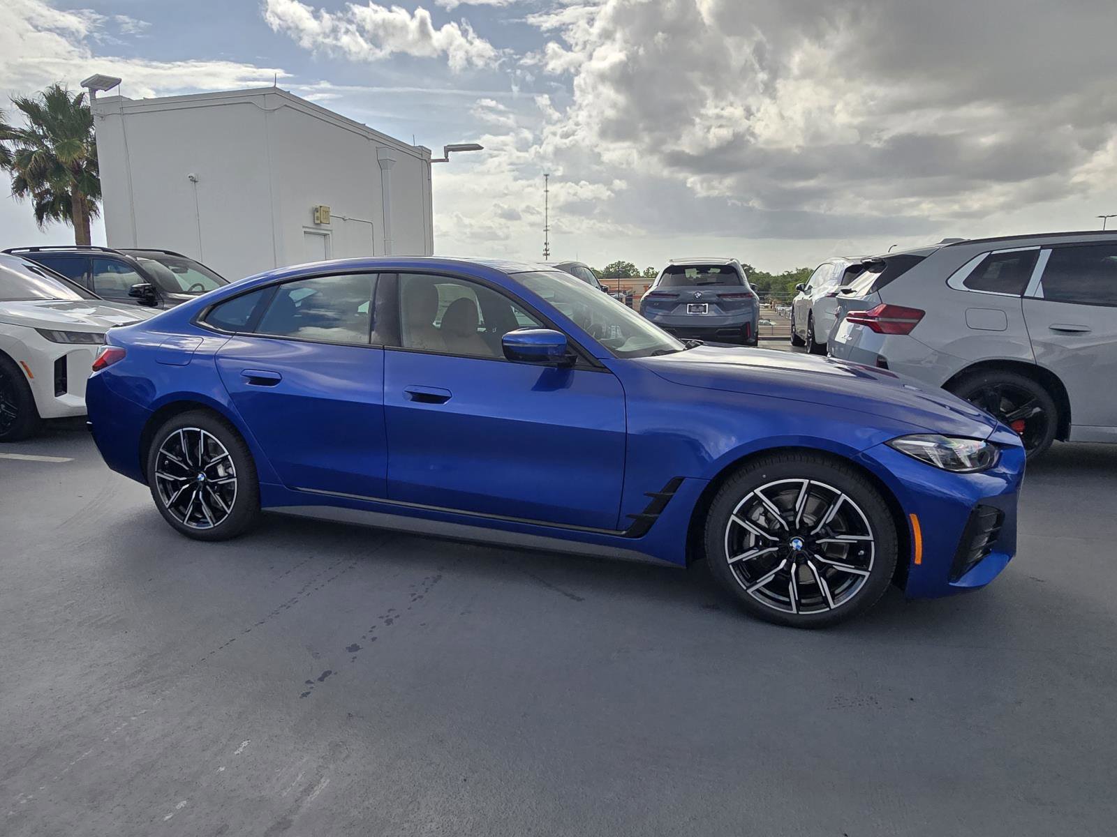 New 2026 BMW i4 xDrive40i w/ M Sport Package AWD/4WD image 20