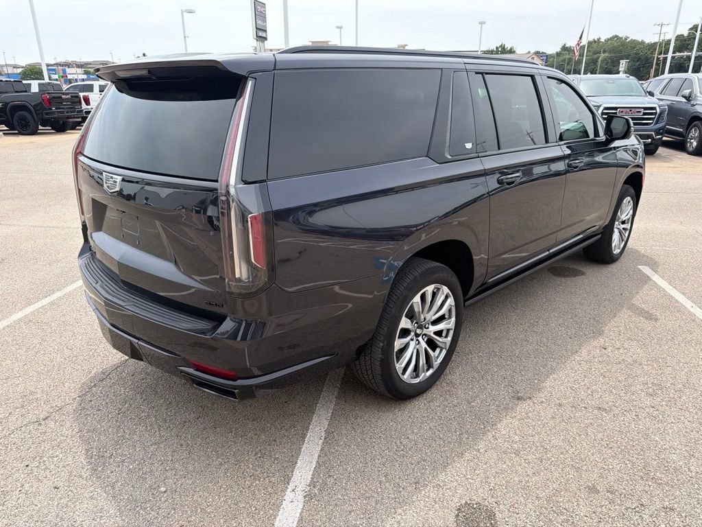 Certified 2024 Cadillac Escalade ESV Sport Platinum w/ LPO, ONYX Package AWD/4WD image 5