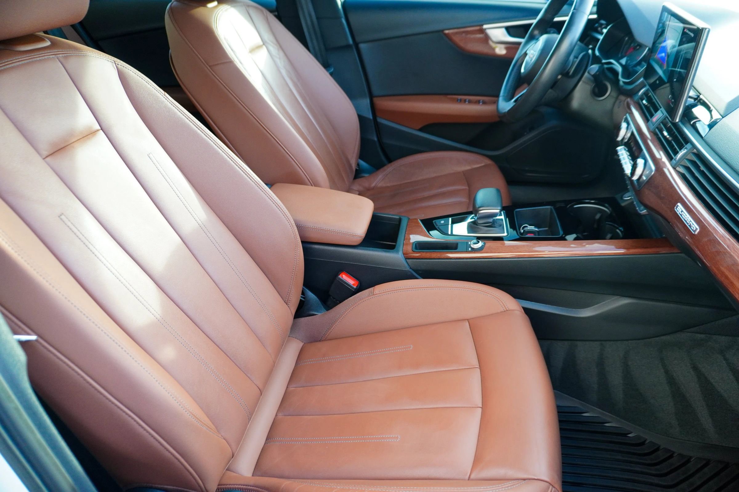 Used 2021 Audi A4 2.0T Premium w/ Convenience Package image 22