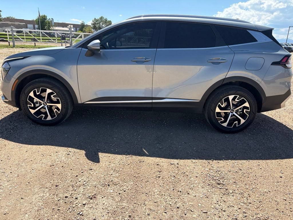 Certified 2024 Kia Sportage EX AWD/4WD image 2