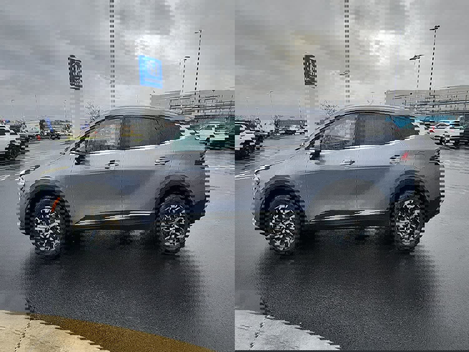 Used 2023 Kia Sportage EX image 5