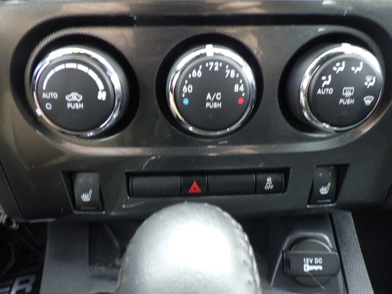 Used 2012 Dodge Challenger SXT Plus RWD image 23