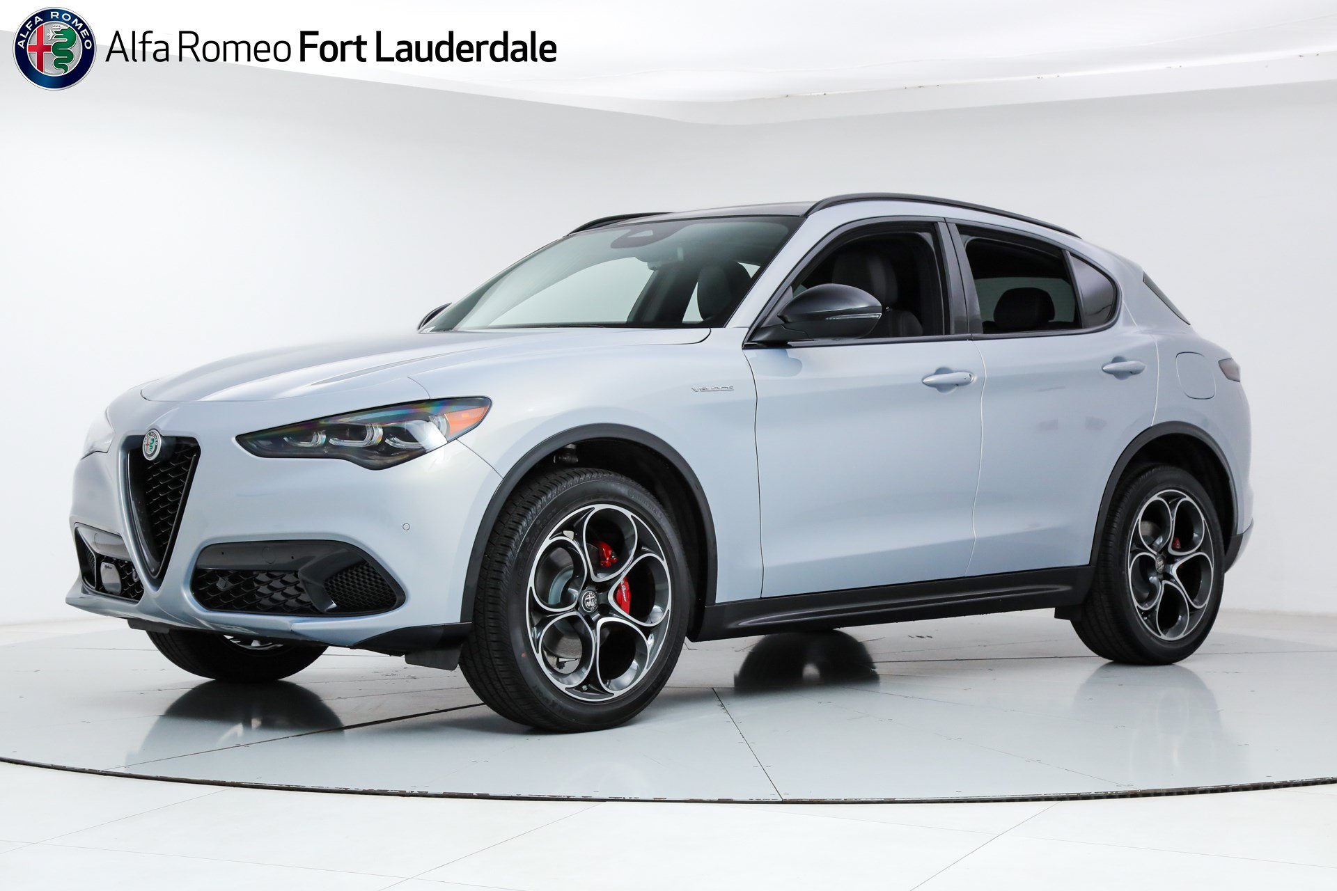 New 2025 Alfa Romeo Stelvio Sprint w/ Veloce Package