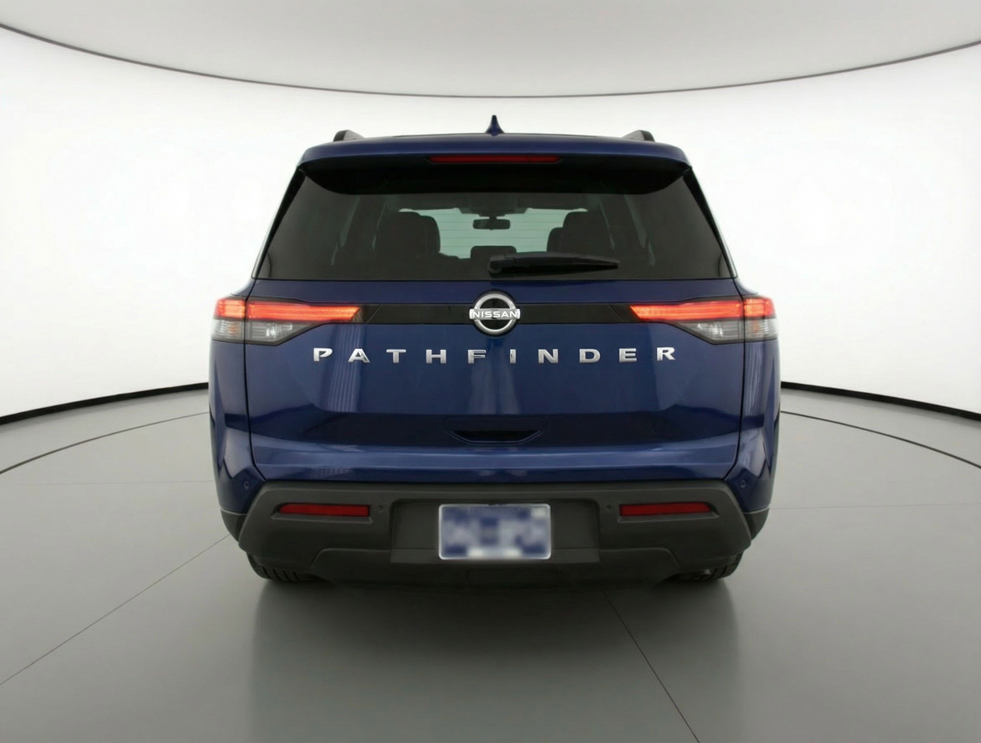 Used 2025 Nissan Pathfinder SV image 7