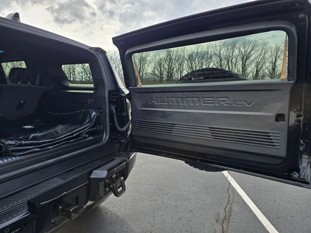 Used 2024 GMC Hummer EV 3X w/ Extreme Off-Road Package AWD/4WD image 48