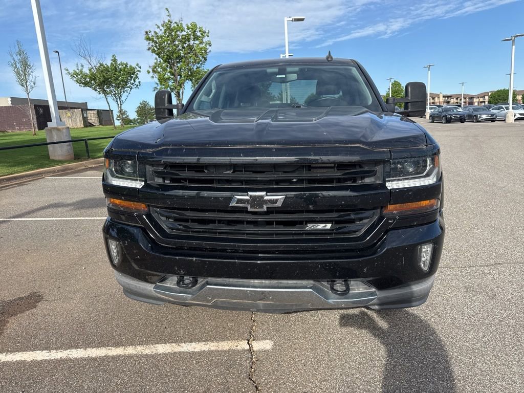 Used 2018 Chevrolet Silverado 1500 LT w/ Texas Edition AWD/4WD image 2