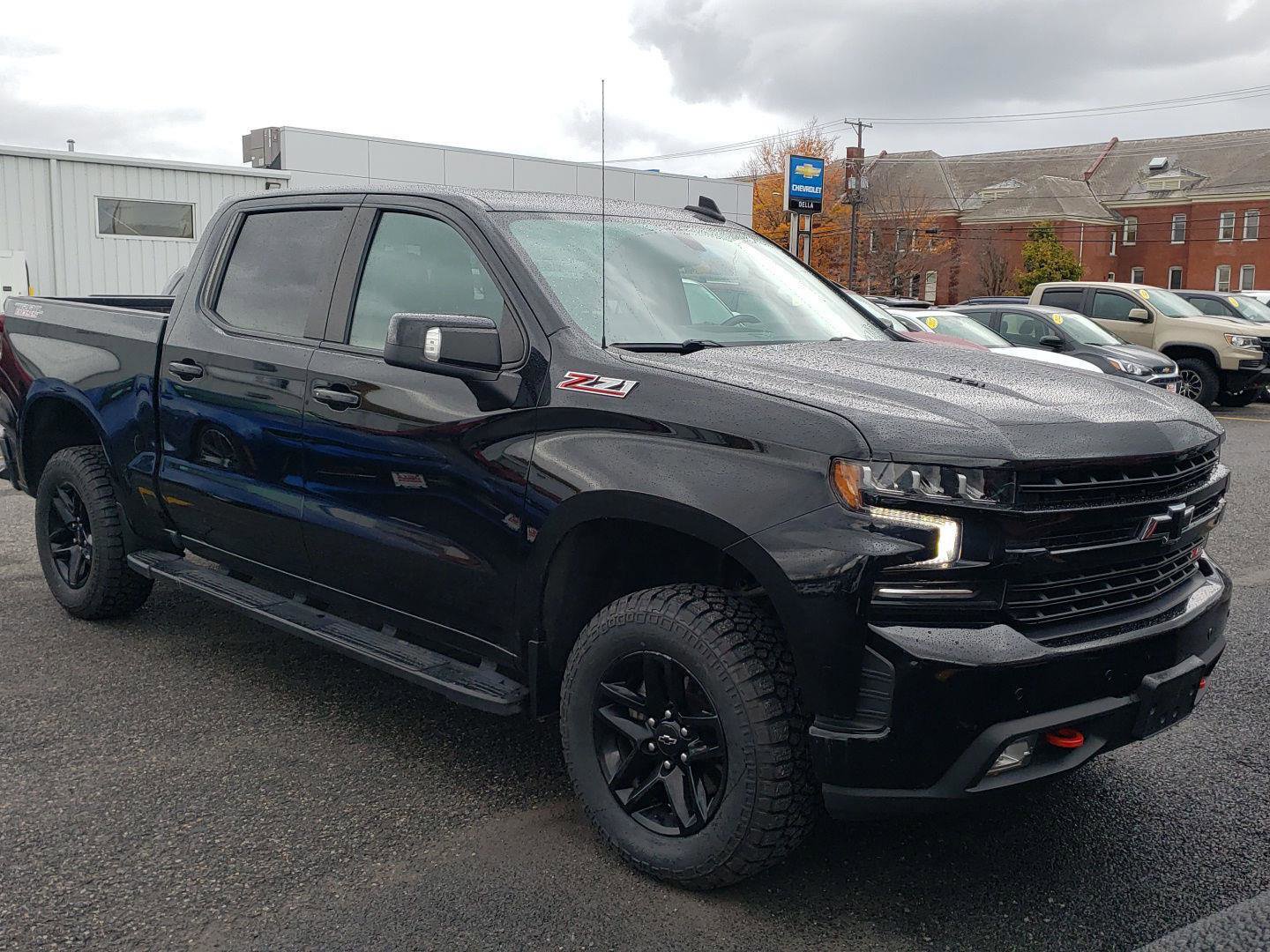 Certified 2022 Chevrolet Silverado 1500 LT Trail Boss w/ LT Trail Boss Premium Package image 3
