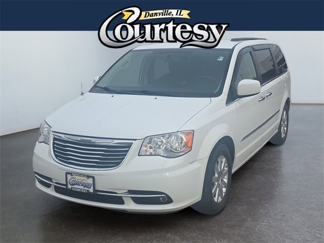 Used 2015 Chrysler Town & Country Touring w/ Driver Convenience Group image 1