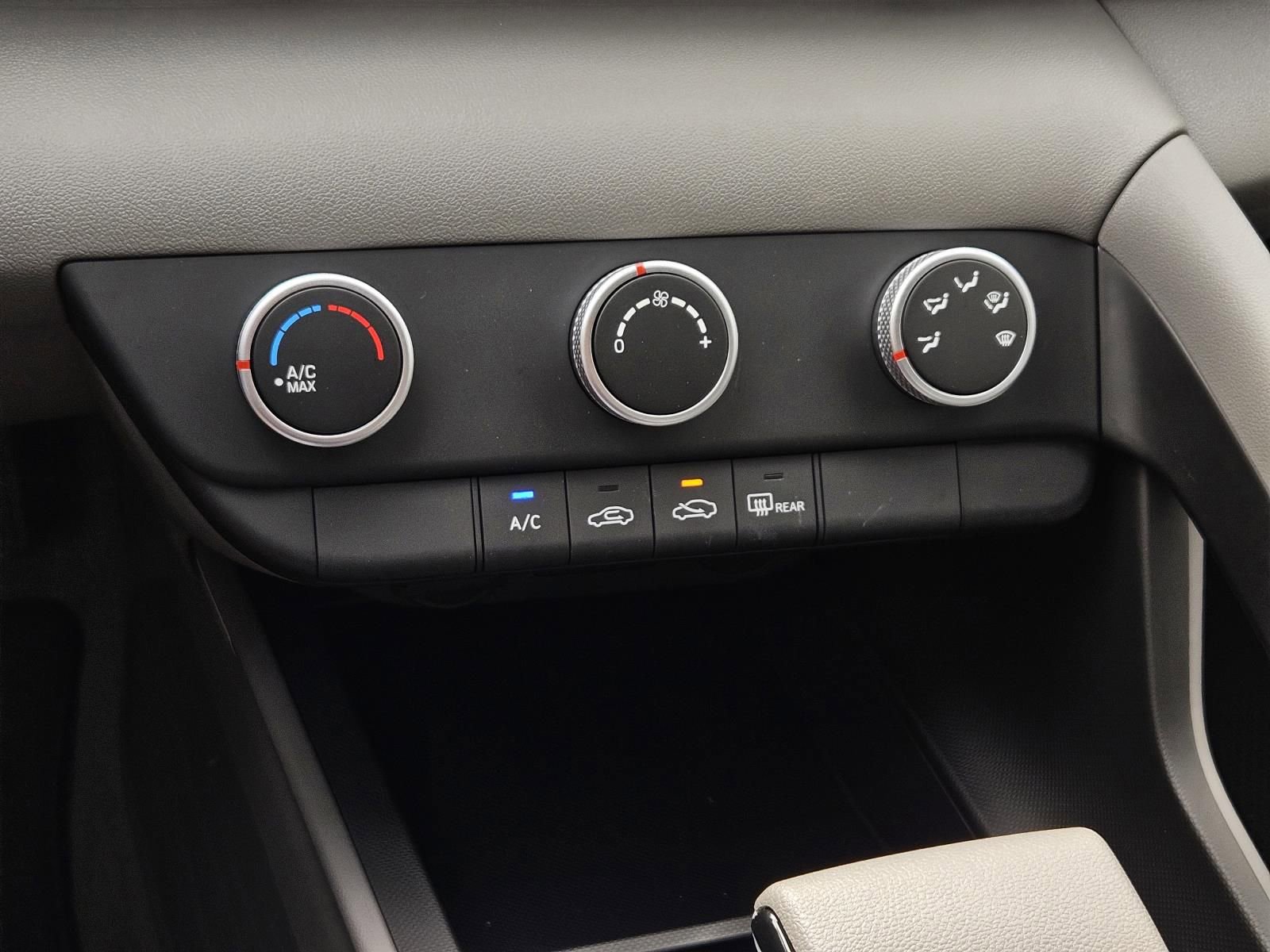 New 2026 Hyundai Elantra SE image 17