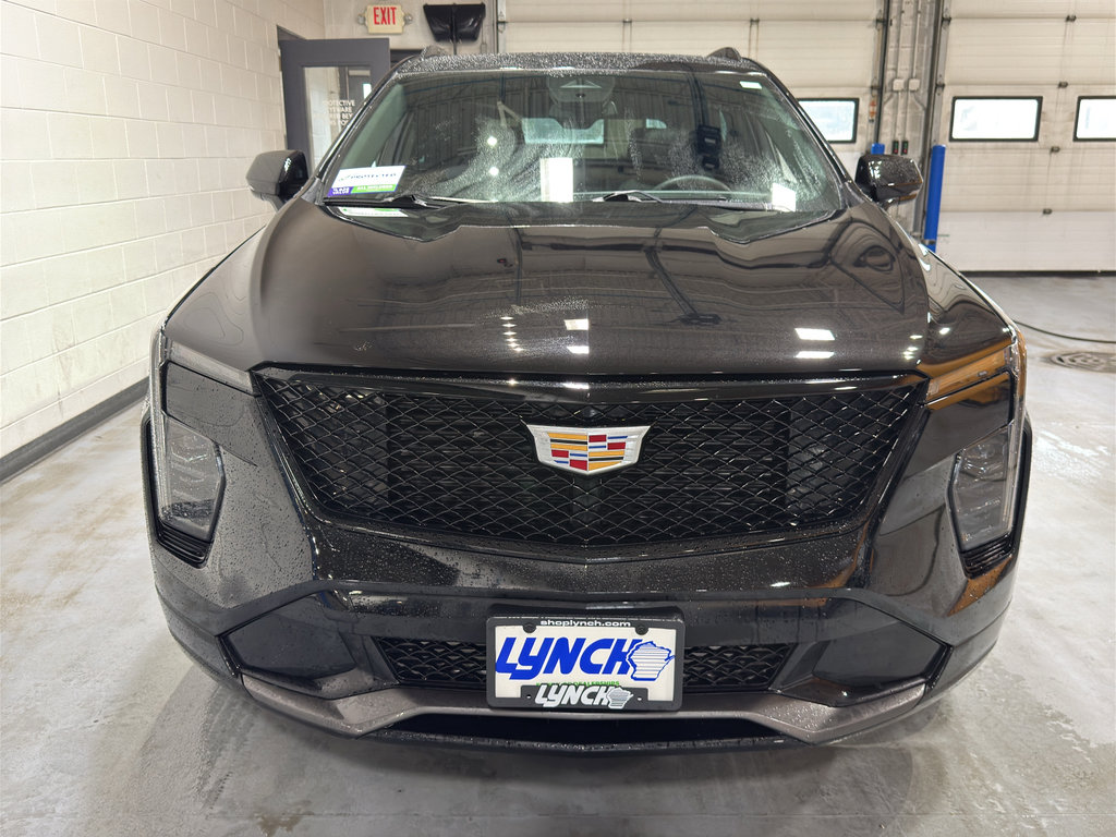 Used 2024 Cadillac XT4 Sport AWD/4WD image 8