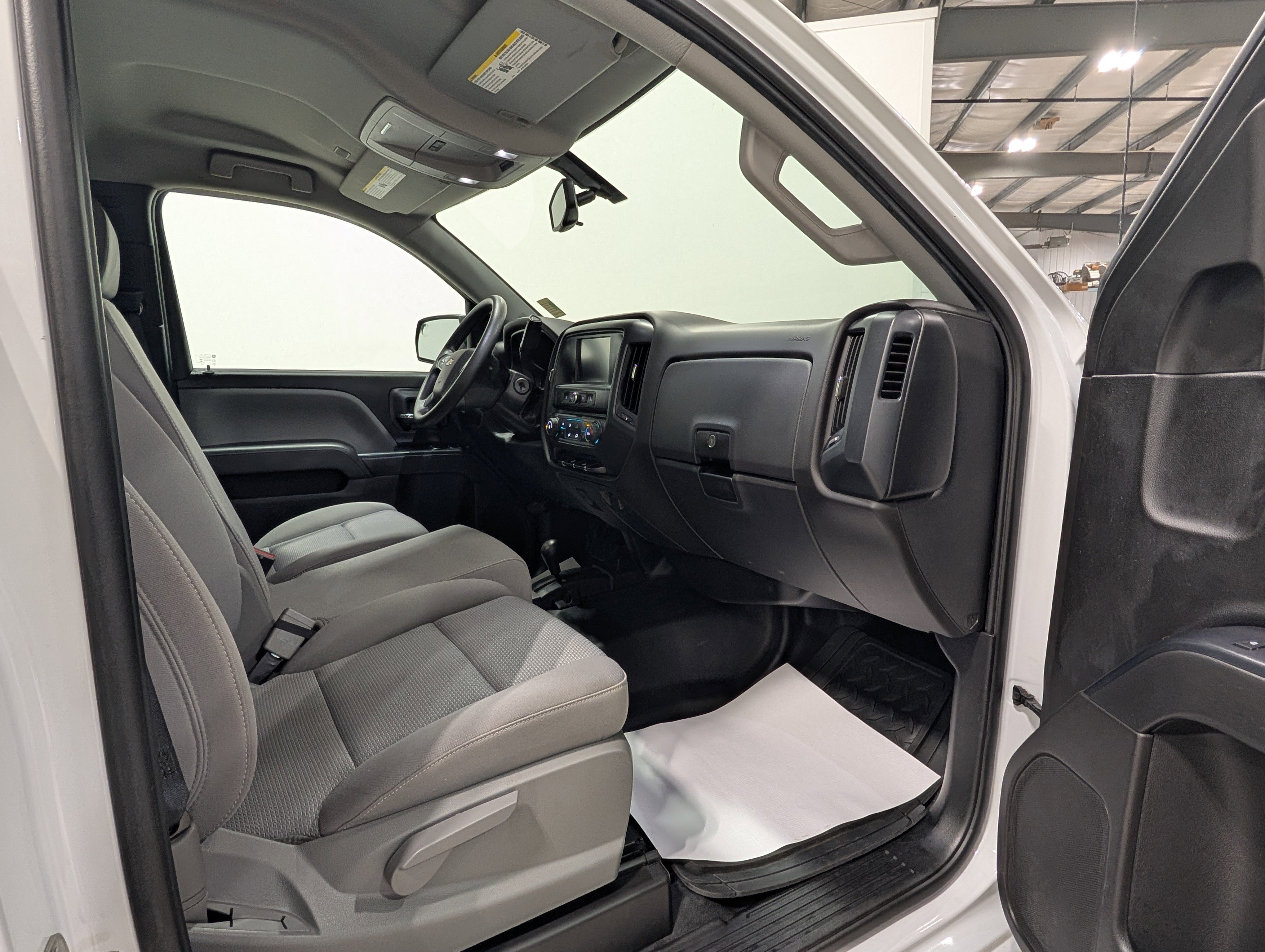 Used 2018 Chevrolet Silverado 1500 LS w/ Trailering Package AWD/4WD image 17