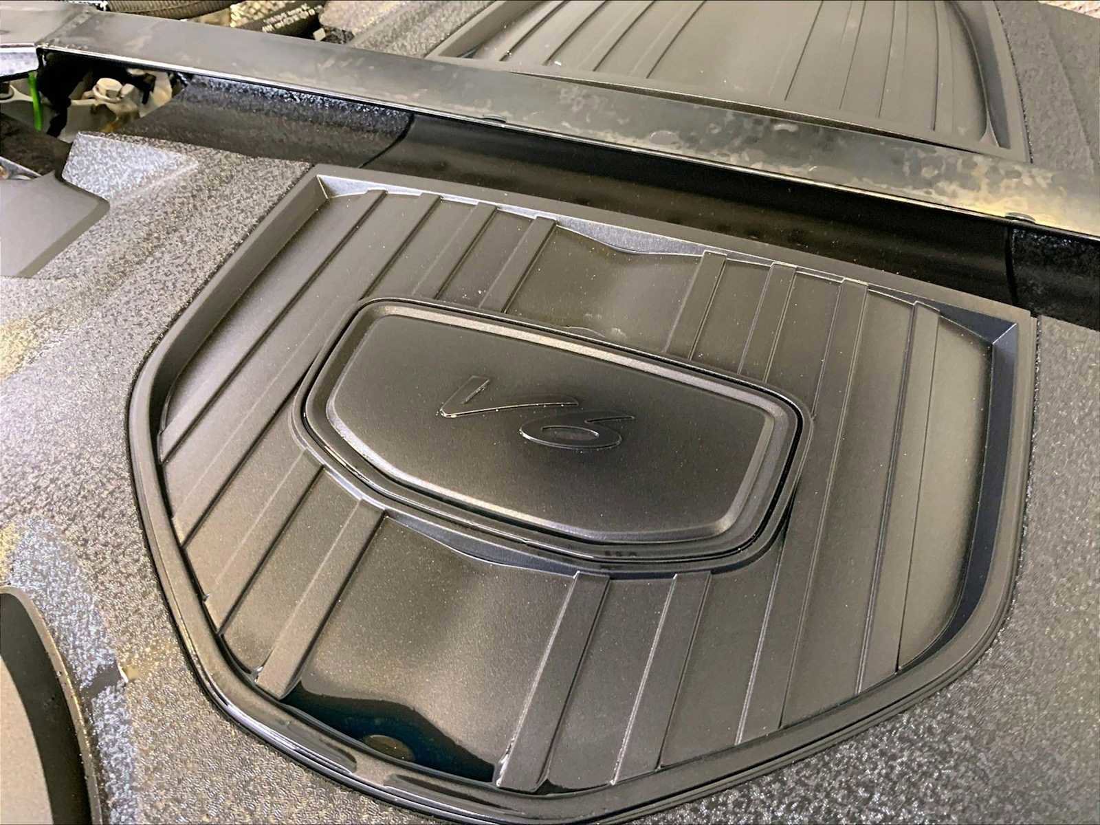 Certified 2023 Porsche Panamera 4 Platinum Edition AWD/4WD image 33