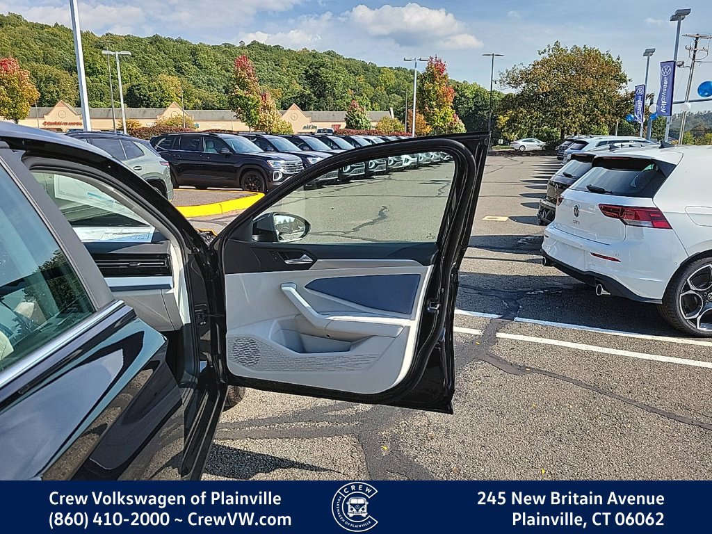 New 2027 Volkswagen Jetta SE FWD image 41