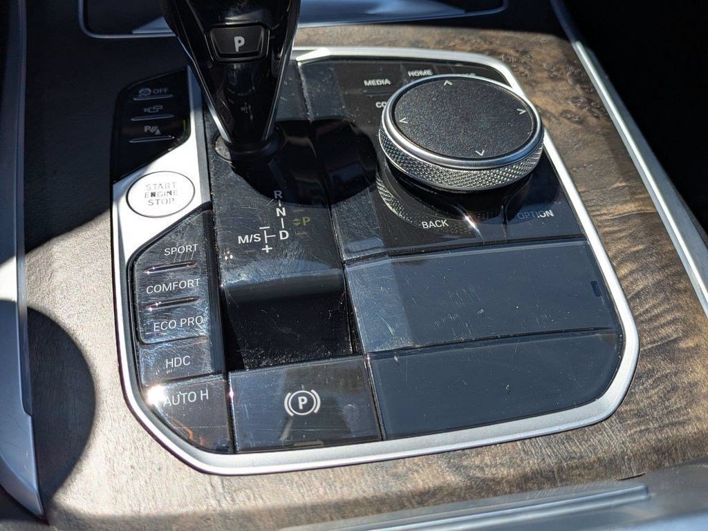 Used 2023 BMW X5 xDrive40i AWD/4WD image 23