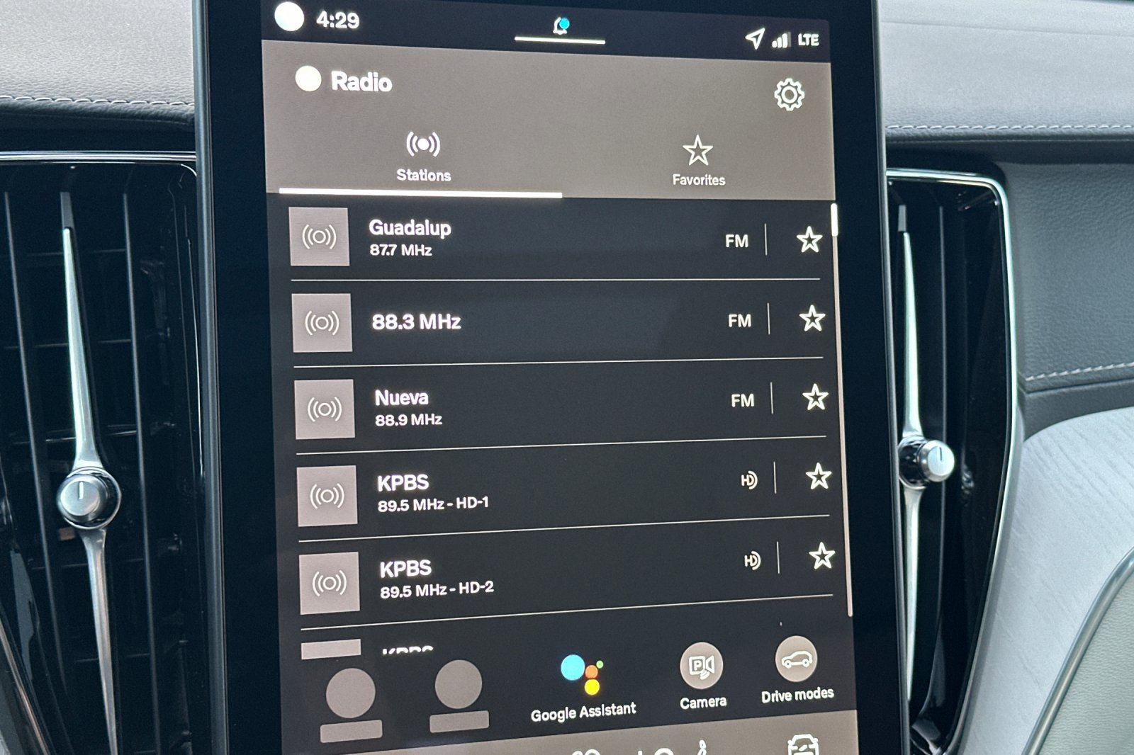 New 2026 Volvo XC60 T8 Ultra w/ Climate Package image 15