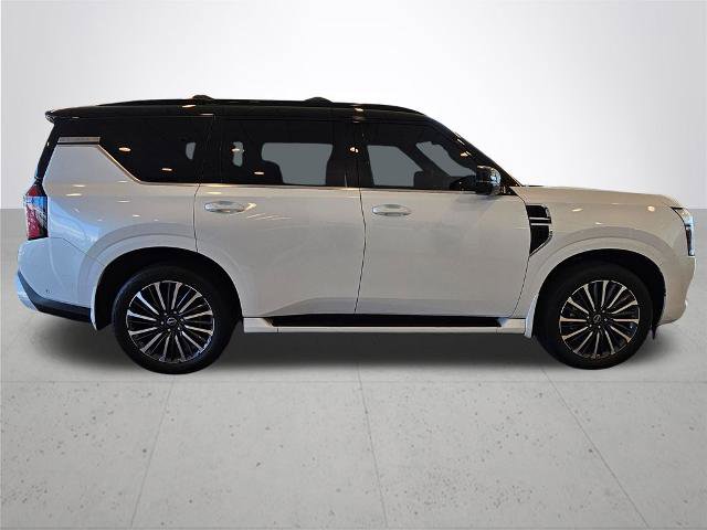 Certified 2025 Nissan Armada Platinum Reserve image 7