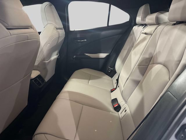 Used 2024 Lexus UX 250h F Sport AWD/4WD image 15