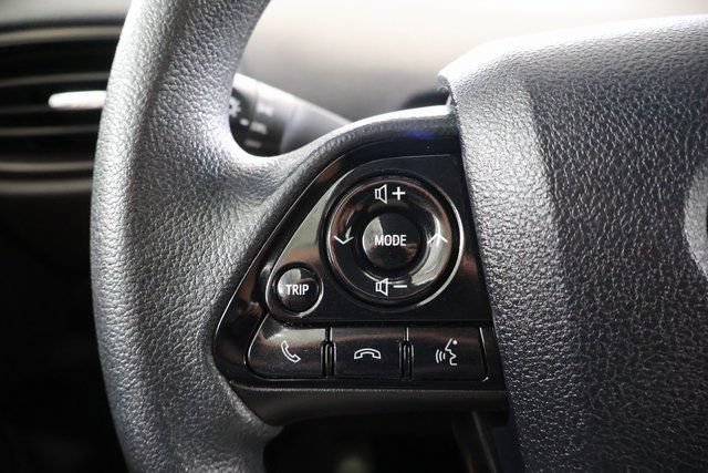 Used 2022 Toyota Prius LE FWD image 17