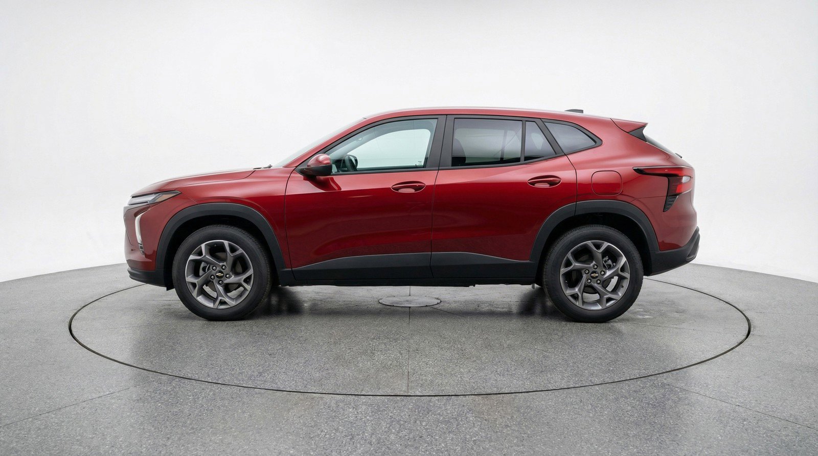 Used 2025 Chevrolet Trax LT FWD image 5