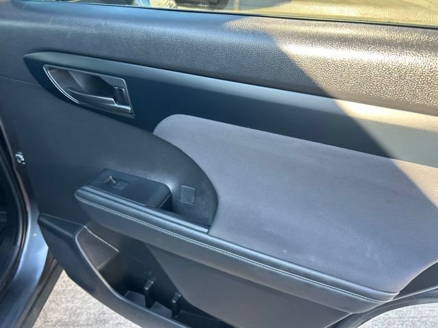 Used 2023 Toyota Highlander L FWD image 13