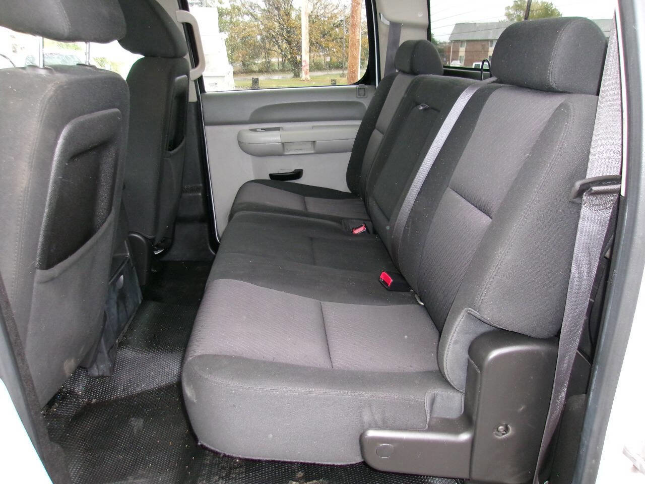 Used 2014 Chevrolet Silverado 2500 W/T w/ Snow Plow Prep Package image 11