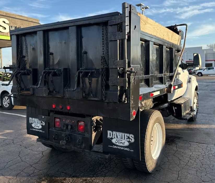 Used 2017 Ford F750 2WD Regular Cab Super Duty image 8