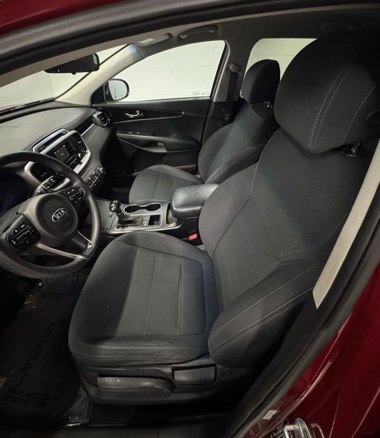 Used 2017 Kia Sorento LX image 15