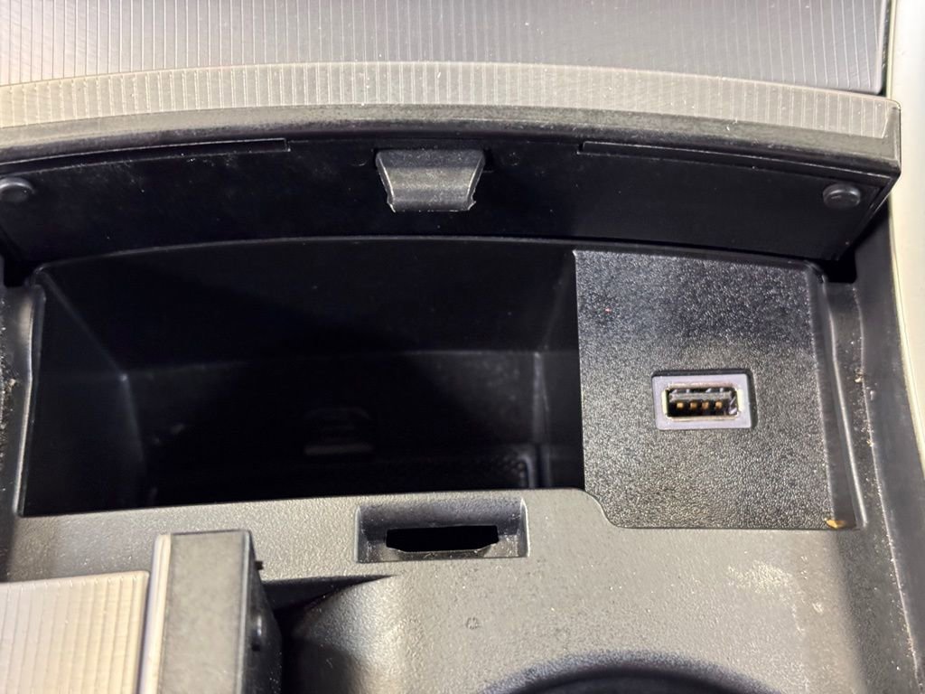 Used 2019 Lincoln MKZ Premiere image 37