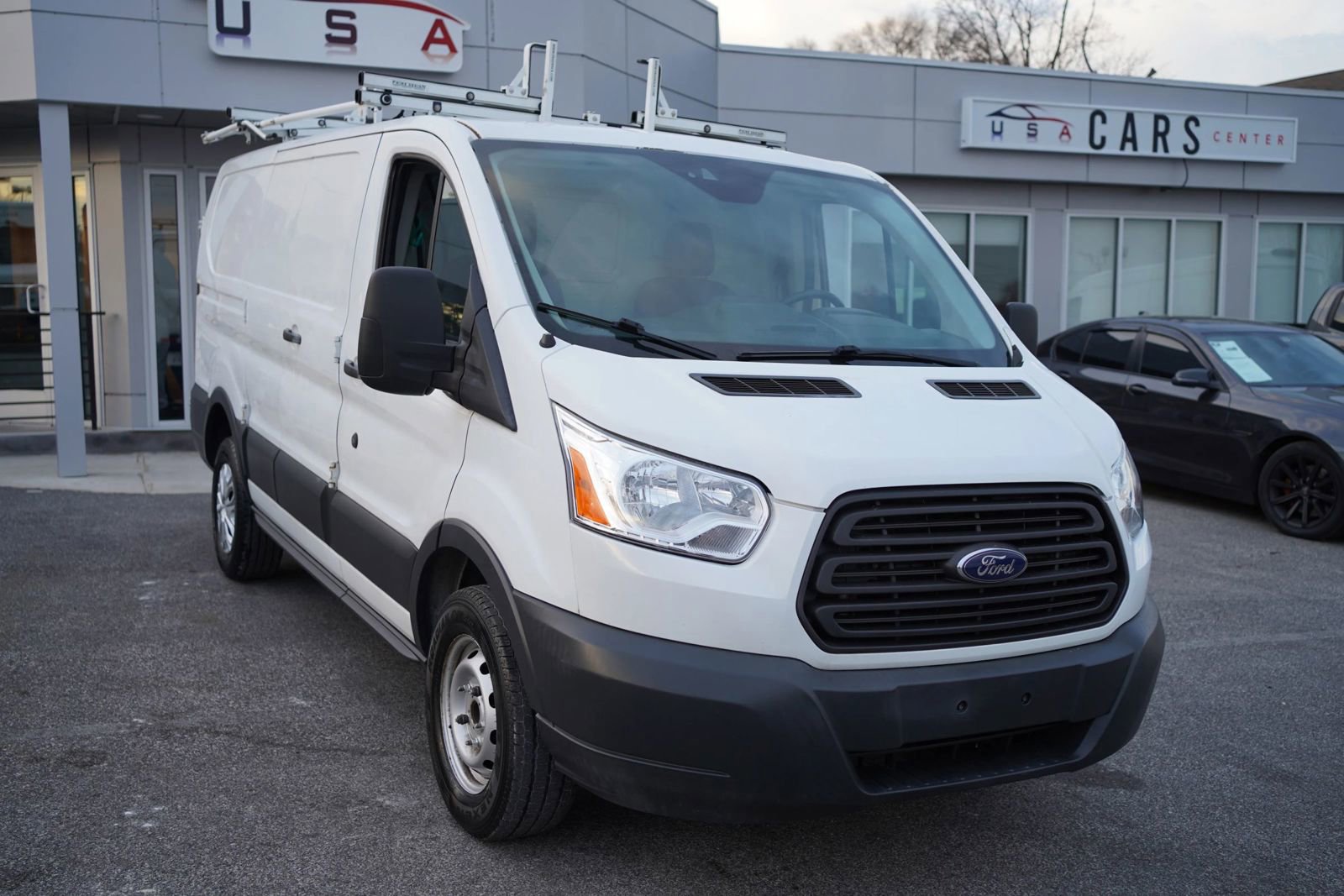 Used 2016 Ford Transit 250 130 Low Roof RWD image 8
